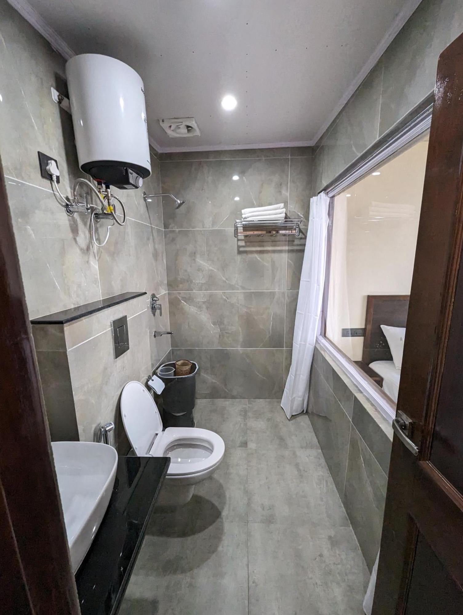 심라 Himalayan Hideaway B&B 외부 사진