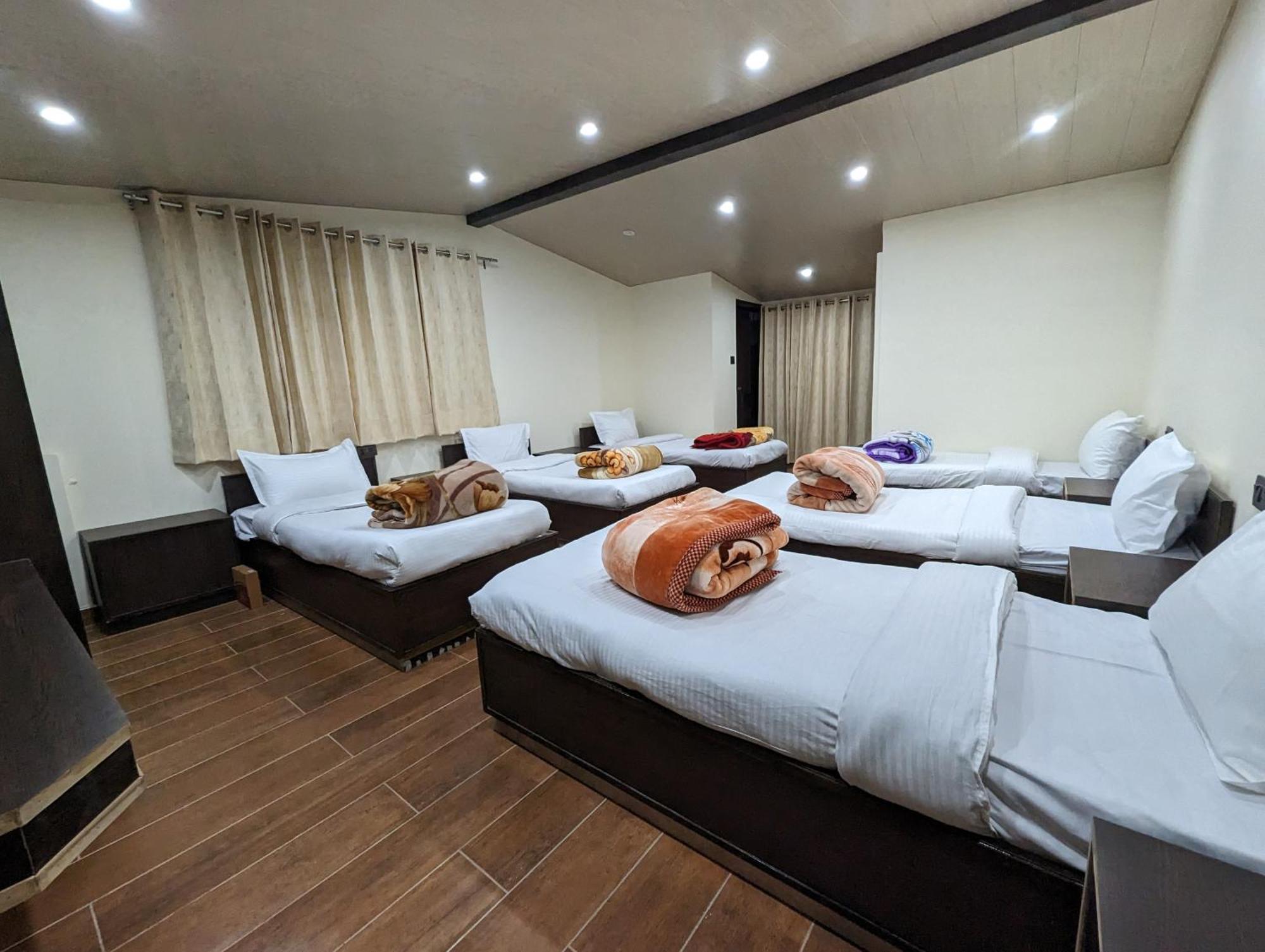 심라 Himalayan Hideaway B&B 외부 사진