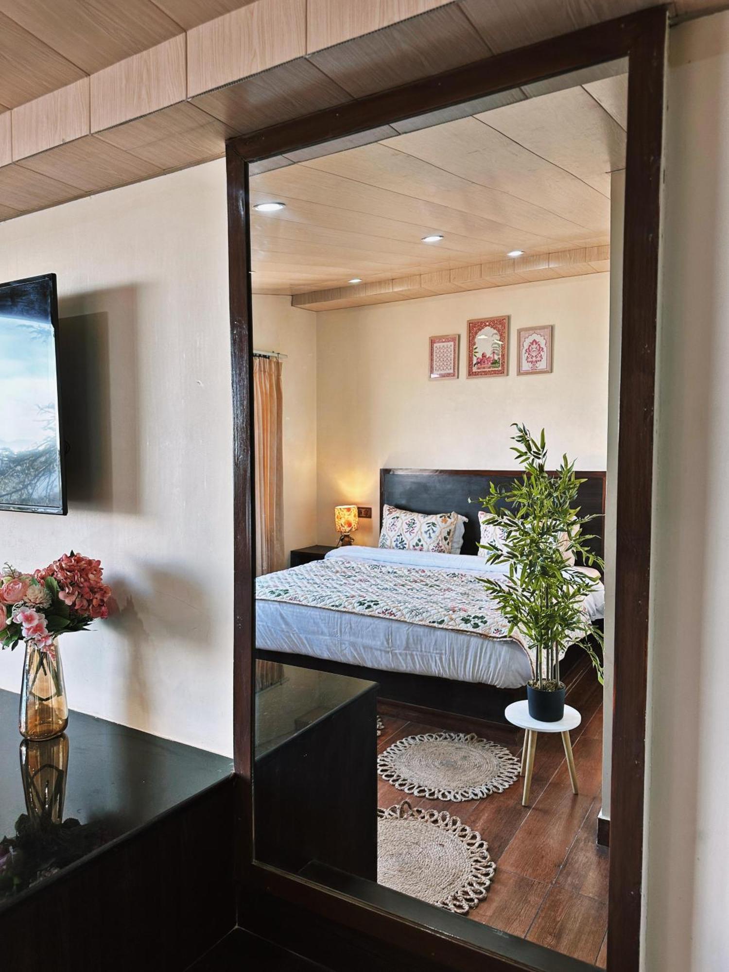 심라 Himalayan Hideaway B&B 외부 사진